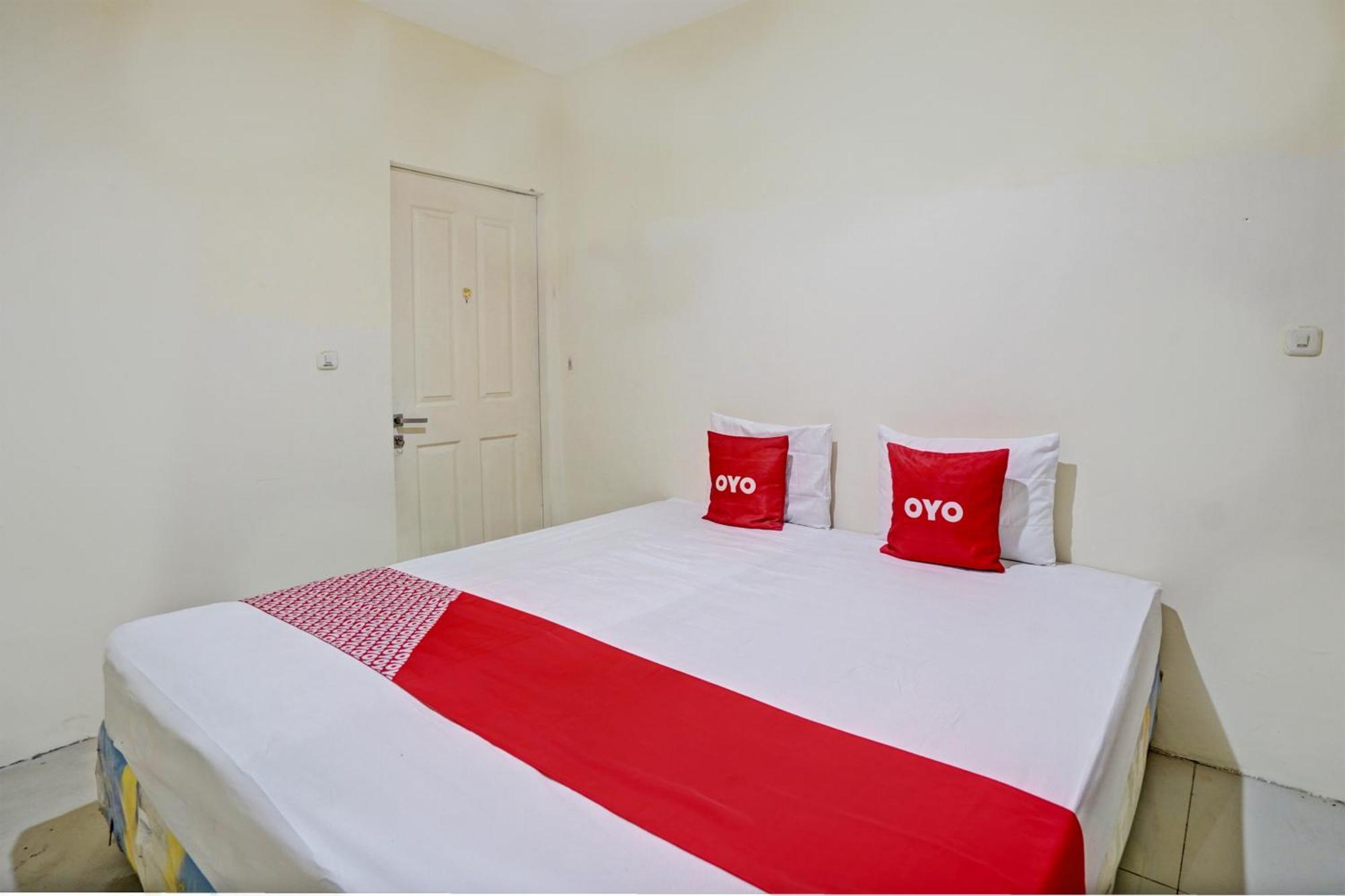 Oyo 93112 Garden Homestay 3 Merlion Surabaja Exteriér fotografie